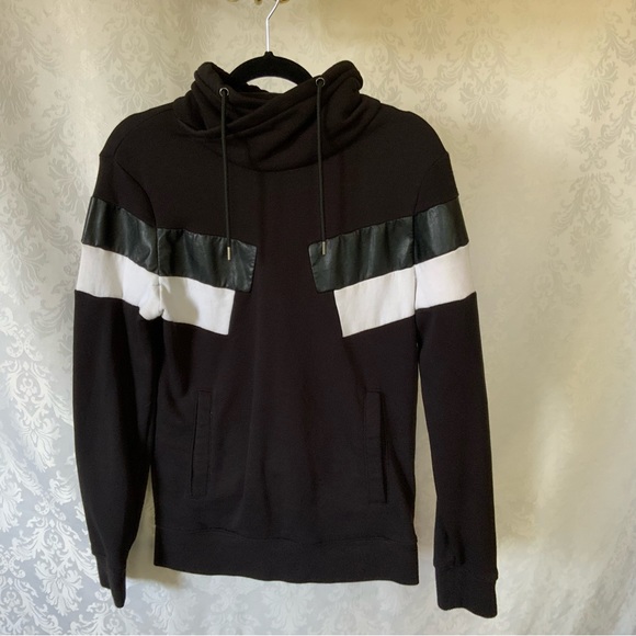 Mens Black and white color block Cowl Neck Sweatshirt by H&M - Picture 2 of 8